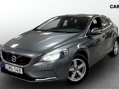 Begagnad Volvo V40 Momentum 120 HK (88 kW) 2016 Grå Halvkombi