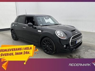 Svart Begagnad 2017 Mini Cooper S Halvkombi | 149 900 kr (Marknadspris)