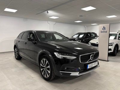 Svart Begagnad 2022 Volvo V90 CC Kombi | 389 900 kr (Marknadspris)