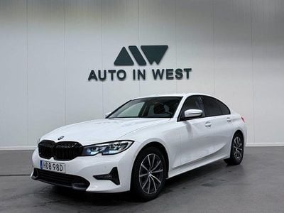 Vit Begagnad 2019 BMW 320 Sport Line Sedan | 239 900 kr (Marknadspris)