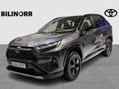 Grå Begagnad 2024 Toyota RAV4 Hybrid Style SUV | 409 900 kr (Bra pris)