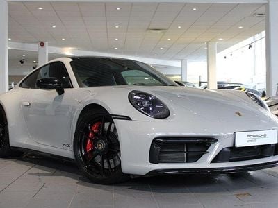 Porsche 911 Carrera 4 GTS