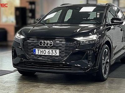 Svart (mythsvartmetallic) Begagnad 2022 Audi Q4 e-tron Advanced SUV | 369 500 kr (Marknadspris)