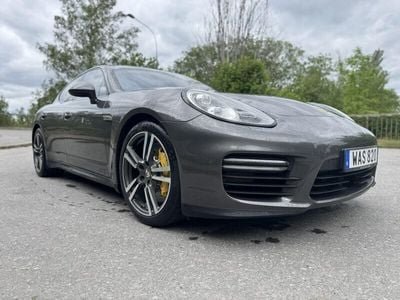 Porsche Panamera GTS