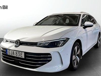 Begagnad VW Passat Business 150 HK (110 kW) 2024 Vit Kombi