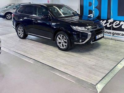 Svart Begagnad 2016 Mitsubishi Outlander SUV | 139 000 kr (Lite dyr)