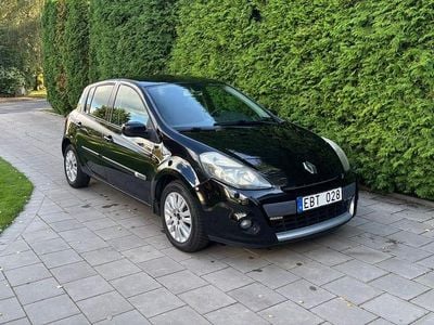 Begagnad 2012 Renault Clio R.S. Halvkombi | 49 000 kr (Marknadspris)