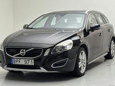 Begagnad Volvo V60 Summum 115 HK (84 kW) 2012 Svart Kombi