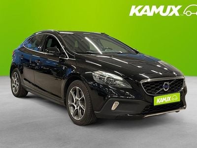 Svart Begagnad 2016 Volvo V40 CC Ocean Race Kombi | 164 800 kr (Marknadspris)