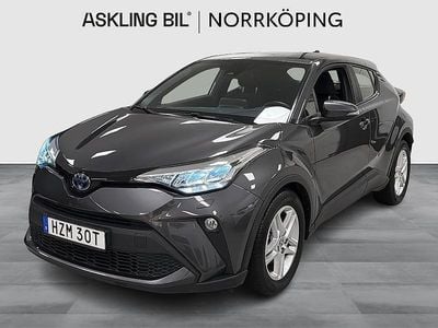 Mörkgrå Begagnad 2022 Toyota C-HR Active SUV | 249 000 kr (Marknadspris)