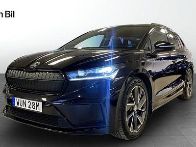 Svart Begagnad 2022 Skoda Enyaq iV SportLine SUV | 379 900 kr (Marknadspris)