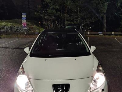 Begagnad 2012 Peugeot 207 Halvkombi | 42 200 kr (Marknadspris)