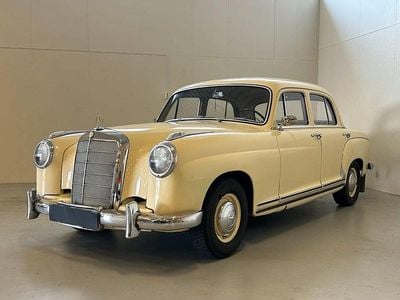 Ljusgul Begagnad 1955 Mercedes W180 Sedan | 189 000 kr
