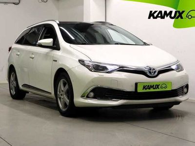 begagnad Toyota Auris Touring Sports Hybrid Executive Pano Kamera GPS