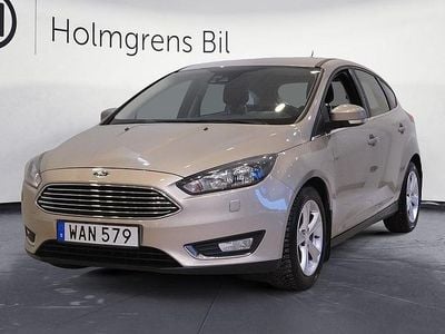 Begagnad Ford Focus 125 HK (91 kW) 2015 Grå Halvkombi
