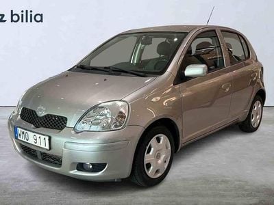 Grå Begagnad 2005 Toyota Yaris Halvkombi | 39 900 kr