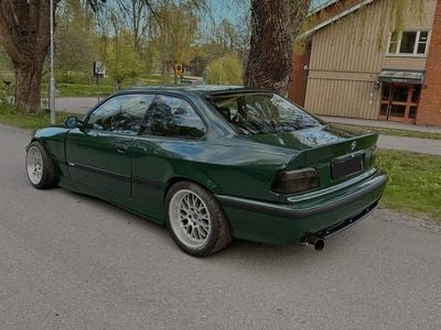 Begagnad BMW 320 1997 Sportkupé