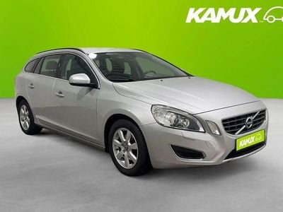 Silver/grå Begagnad 2013 Volvo V60 Momentum Kombi | 89 800 kr (Bra pris)