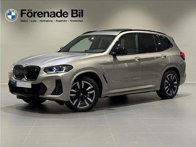 Grå Begagnad 2024 BMW iX3 M Sport SUV | 579 000 kr (Marknadspris)