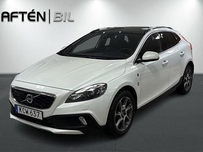 Vit Begagnad 2015 Volvo V40 CC Ocean Race Kombi | 89 800 kr (Marknadspris)