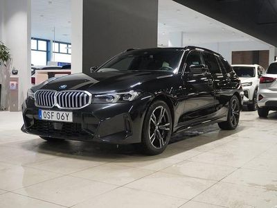 Safirsvart metallic Begagnad 2025 BMW 330 M Sport Kombi | 489 800 kr