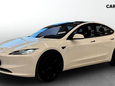 Vit Begagnad 2024 Tesla Model 3 Long Range AWD Sedan | 419 900 kr