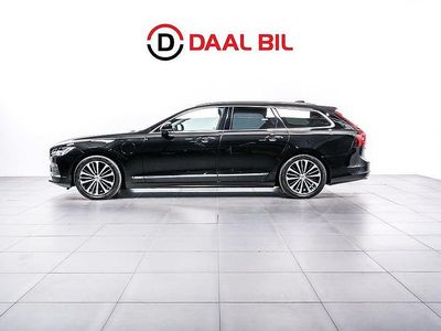 Svart Begagnad 2022 Volvo V90 Core Kombi | 309 700 kr (Marknadspris)