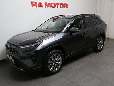 Grå metallic Begagnad 2024 Toyota RAV4 Hybrid Executive SUV | 419 900 kr (Marknadspris)