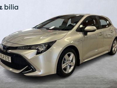 begagnad Toyota Corolla Hybrid 1,8 5D ACTIVE SPI MOTORVÄRMARE 2020 Silver