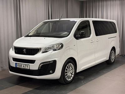 Vit Begagnad 2023 Peugeot e-Traveller Business-Line Minibuss | 469 900 kr