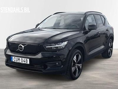 Svart Begagnad 2022 Volvo XC40 Plus SUV | 309 000 kr