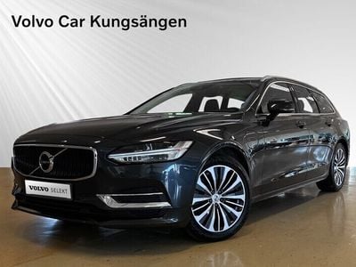 Grå Begagnad 2020 Volvo V90 Momentum Kombi | 329 900 kr (Marknadspris)