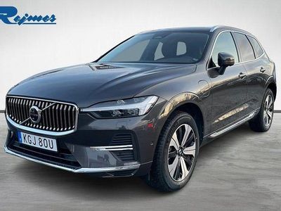 Platinum grey metallic Begagnad 2023 Volvo XC60 Plus SUV | 469 900 kr (Marknadspris)