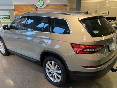 begagnad Skoda Kodiaq STYLE 2,0TSI 4X4 7-SITS/DRAG/VÄRMARE/SoV HJUL