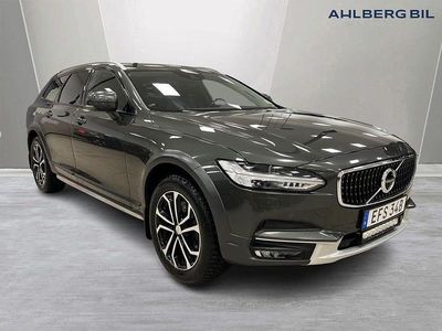 Grå Begagnad 2019 Volvo V90 CC SE Kombi | 249 500 kr (Marknadspris)