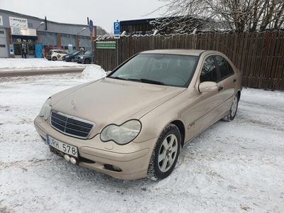 Mercedes C180