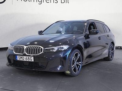Svart Begagnad 2025 BMW 330e M Sport Kombi | 489 900 kr (Superpris)