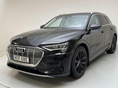 Svart Begagnad 2023 Audi e-tron Premium SUV | 299 000 kr (Bra pris)