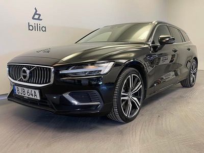 Svart Begagnad 2021 Volvo V60 Inscription Kombi | 389 500 kr (Marknadspris)