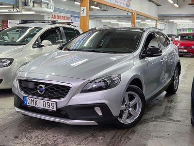 Silver Begagnad 2013 Volvo V40 Momentum Halvkombi | 159 999 kr (Marknadspris)