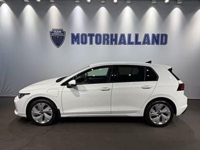 Vit Ny 2026 VW Golf VIII Life Halvkombi | 502 900 kr