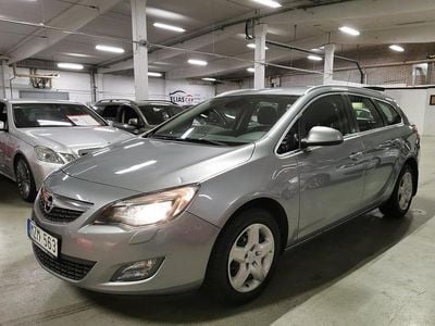 Begagnad Opel Astra Enjoy 140 HK (102 kW) 2012 Grå Kombi