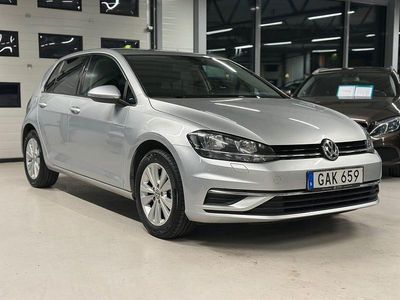 Silver Begagnad 2018 VW Golf VII Halvkombi | 149 900 kr (Marknadspris)