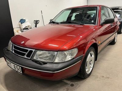 Begagnad Saab 900 131 HK (96 kW) 1997 Vinröd metallic