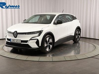 Vit Begagnad 2022 Renault Mégane Equilibre Kombi | 264 800 kr (Marknadspris)