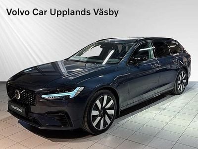 Blå Begagnad 2024 Volvo V90 Plus Kombi | 489 900 kr (Marknadspris)