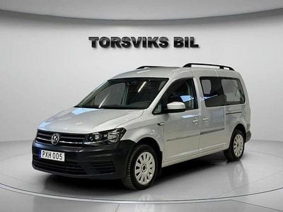 Begagnad VW Caddy Maxi Life Life 125 HK (91 kW) 2017 Silver Minibuss