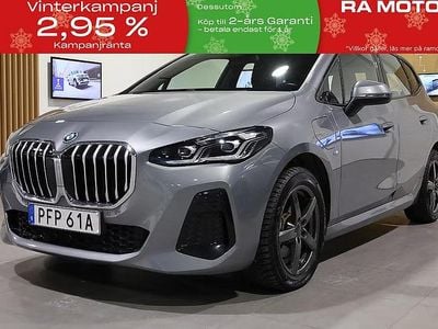 Grå Begagnad 2023 BMW 225 M Sport Minibuss | 354 800 kr