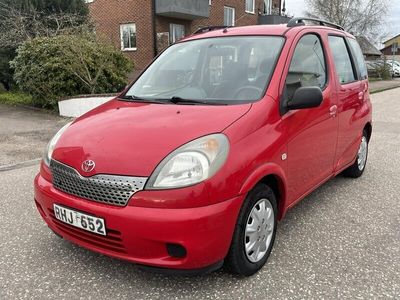 begagnad Toyota Yaris Verso 1.3 VVT-i/ Ny Bes