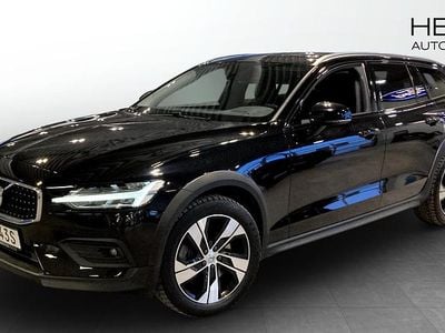 Begagnad 2021 Volvo V60 CC Momentum Kombi | 299 900 kr (Marknadspris)